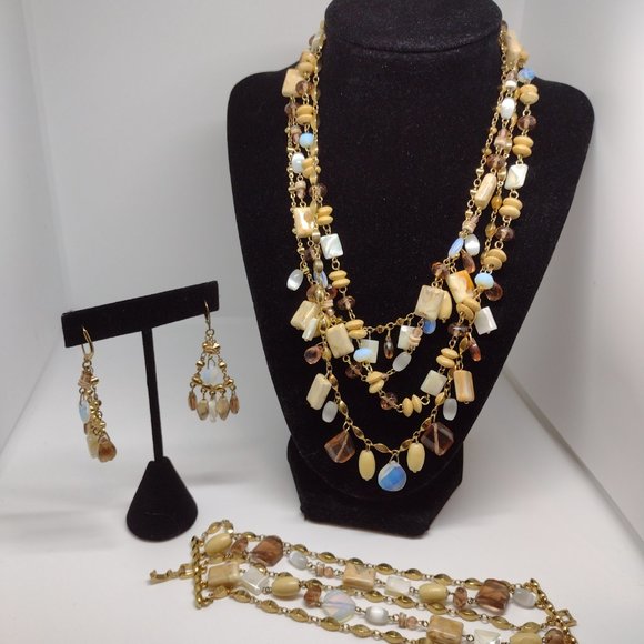 Three Piece Set Necklace in Tones of Cream, Blues, Pinks and Gold - Picture 8 of 13